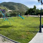 Nyaraló Valley House *