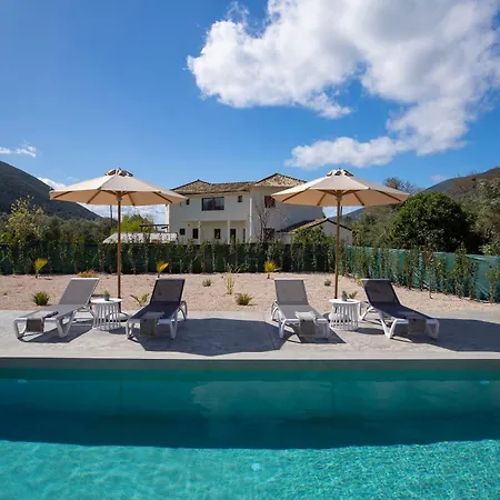 Valley House ヴァシリキ