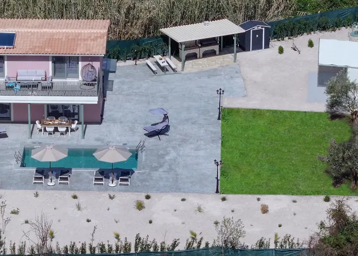 Valley House * Βασιλική